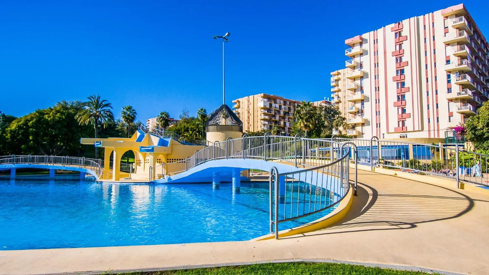 Apartment 717 Jupiter Apartamento - Vista Al Mar- Piscina Y Playa- Excelente Ubicacion Benalmadena Spain